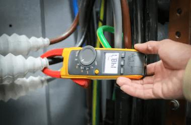 L'ohmmètre pour tester l'électricité : présentation, utilisation