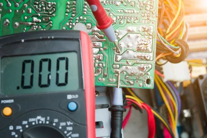 Ampèremètre numérique : tout savoir sur cet appareil de mesure digital