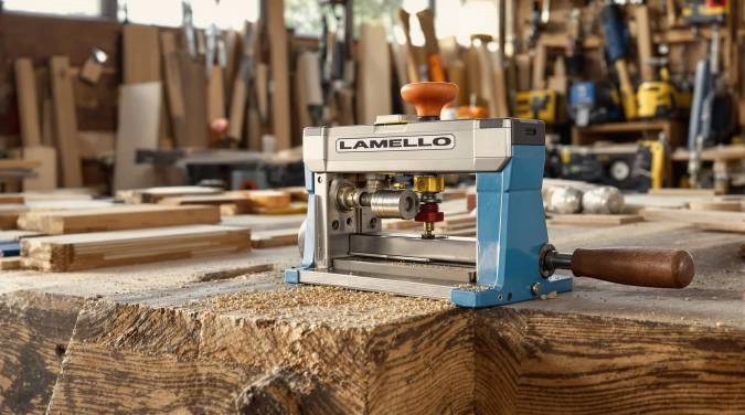 Maîtriser la fraiseuse à lamelles pour des assemblages bois parfaits